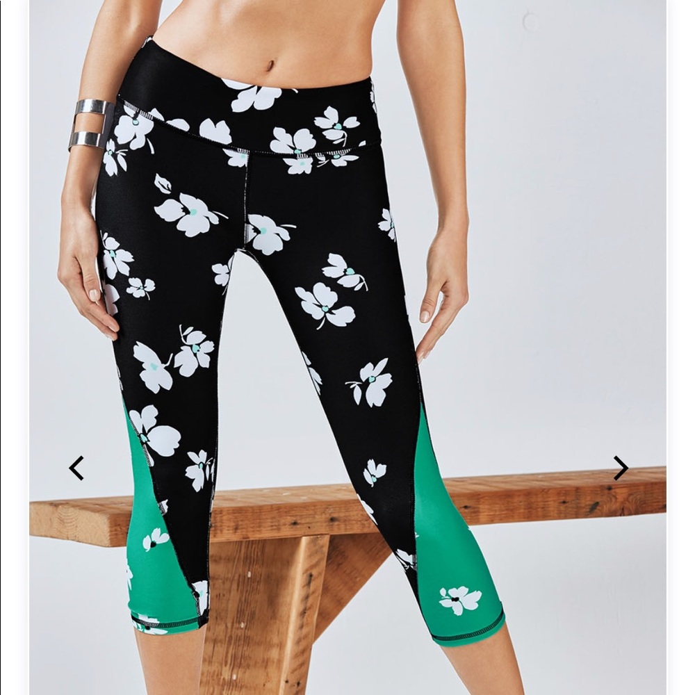 Fabletics Tuberose Capri Printed